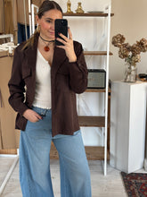 Carica l&#39;immagine nel visualizzatore di Gallery, Haveone - Giacca / Camicia in eco camoscio
