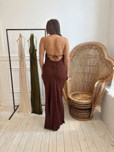 Carica l&#39;immagine nel visualizzatore di Gallery, Haveone - Maxi abito beige
