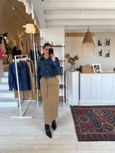 Carica l&#39;immagine nel visualizzatore di Gallery, Haveone - Gonna midi stretch con spacco
